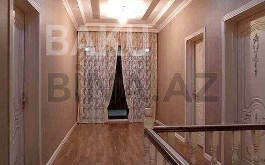 5 Room House / Villa for Sale in Baku