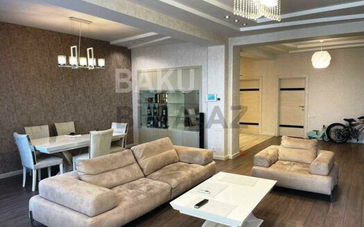 4 Room New Apartment for Sale in Baku