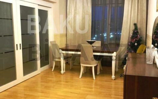 4 Room New Apartment for Sale in Baku