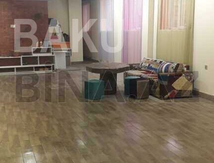 2 Rooms Old Apartment for Sale in Baku