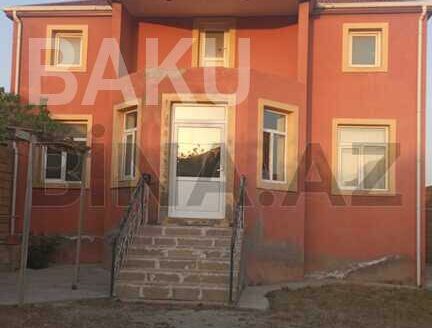 5 Room House / Villa for Sale in Baku