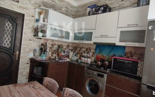 3 Room House / Villa for Sale in Baku