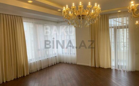 4 Room New Apartment for Sale in Baku