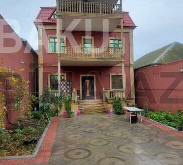 5 Room House / Villa for Sale in Baku