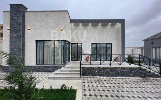 4 Room House / Villa for Sale in Baku