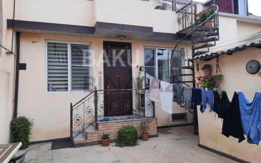 3 Room House / Villa for Sale in Baku