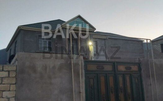 7 Room House / Villa for Sale in Baku