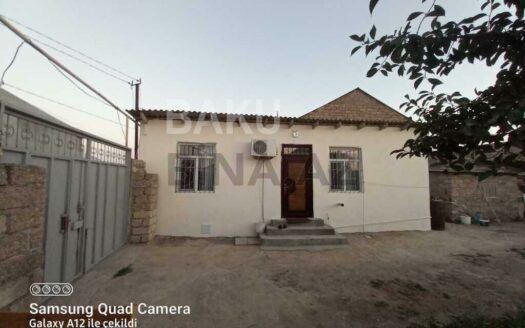 2 Room House / Villa for Sale in Baku