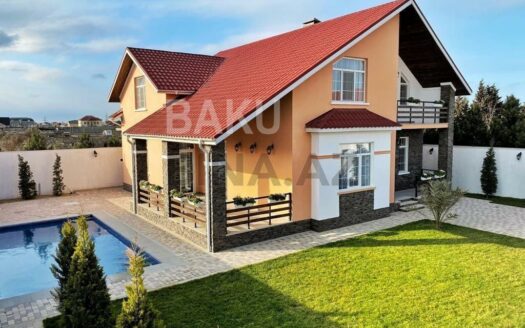 6 Room House / Villa for Sale in Baku