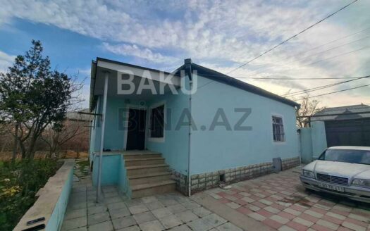3 Room House / Villa for Sale in Sumgait